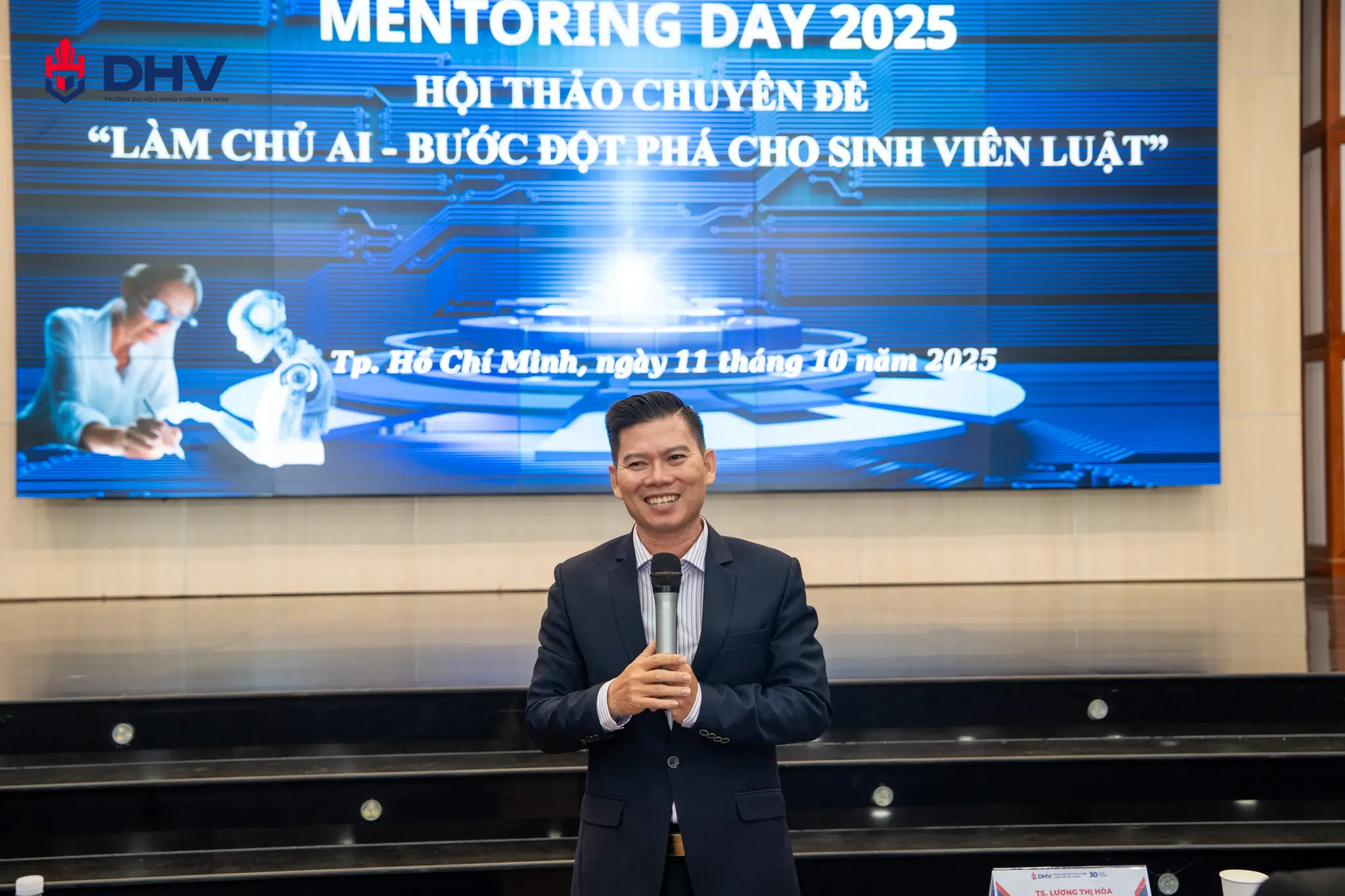 DHV - Trường Đại Học Hùng Vương TPHCM