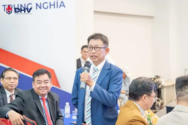 DHV - Trường Đại Học Hùng Vương TPHCM