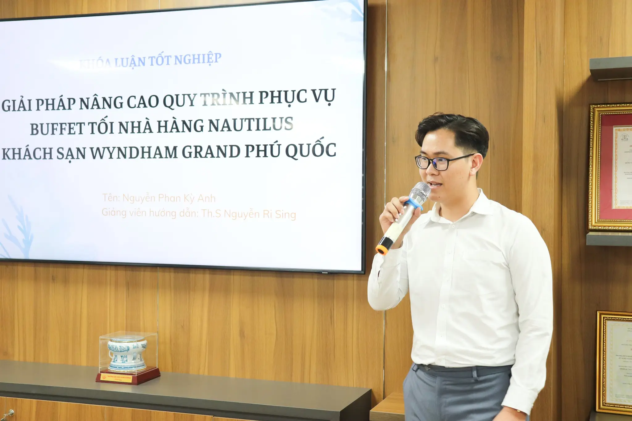 DHV - Trường Đại Học Hùng Vương TPHCM