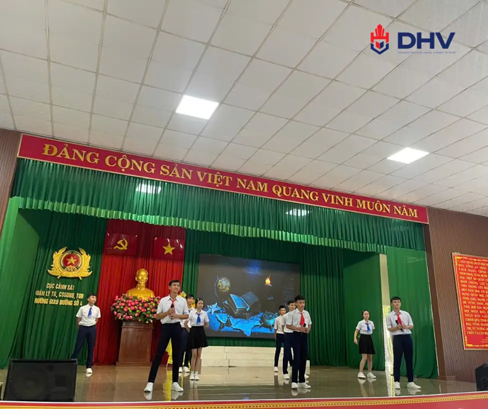 DHV - Trường Đại Học Hùng Vương TPHCM