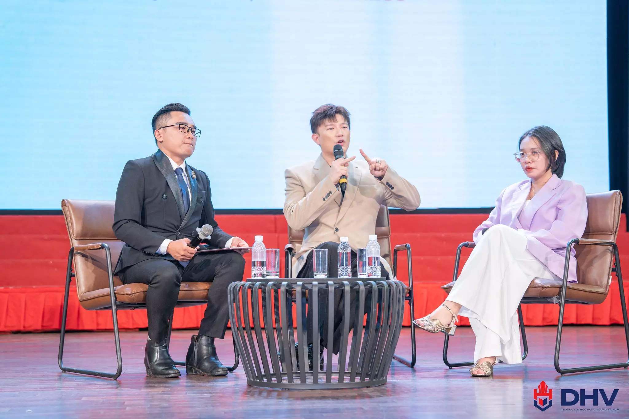DHV - Trường Đại Học Hùng Vương TPHCM