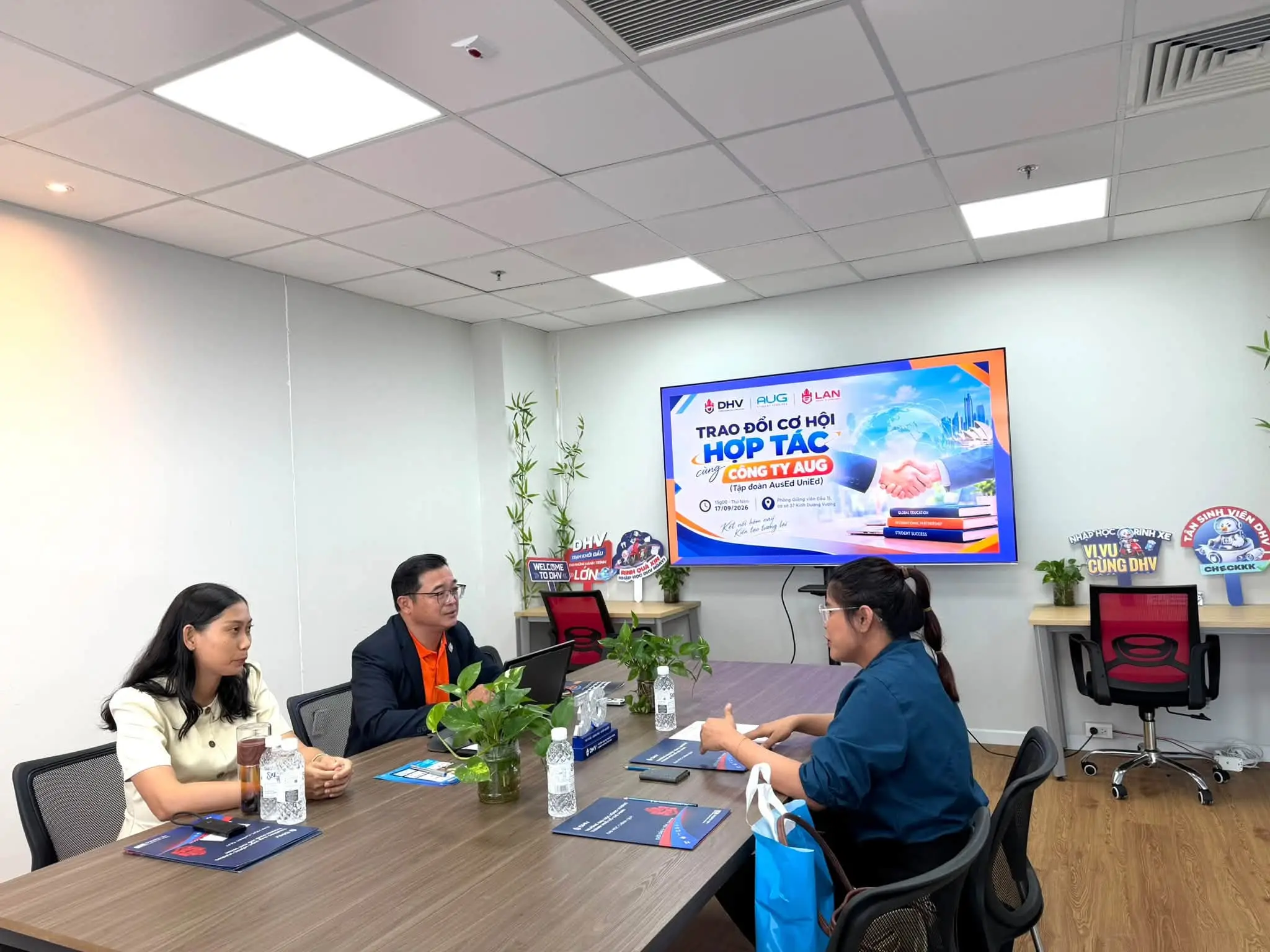 DHV - Trường Đại Học Hùng Vương TPHCM