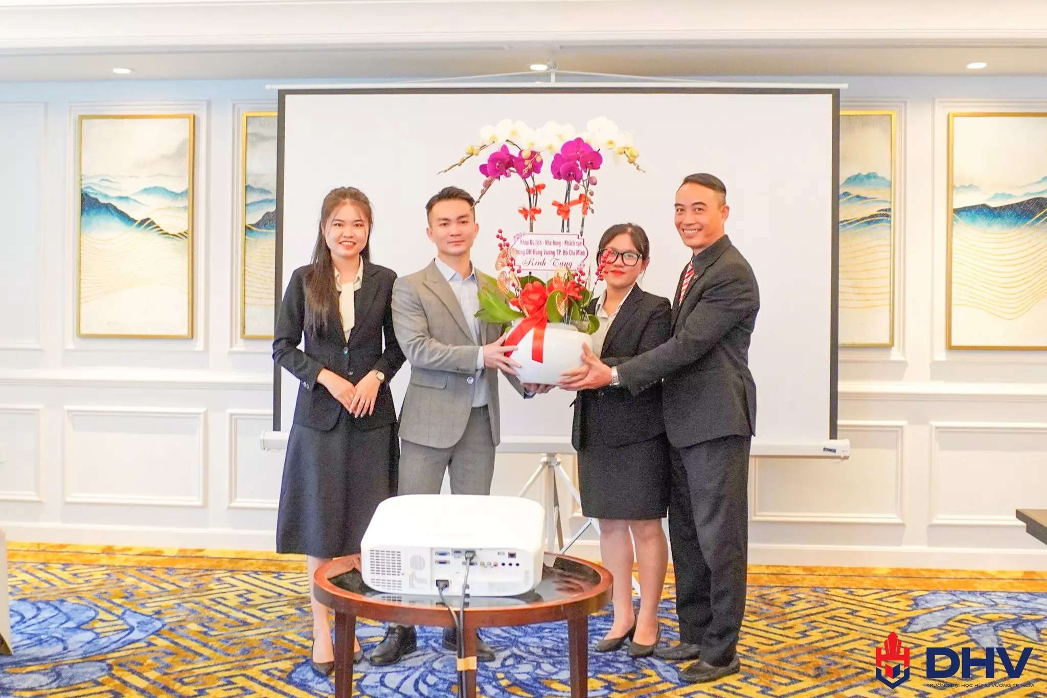 DHV - Trường Đại Học Hùng Vương TPHCM