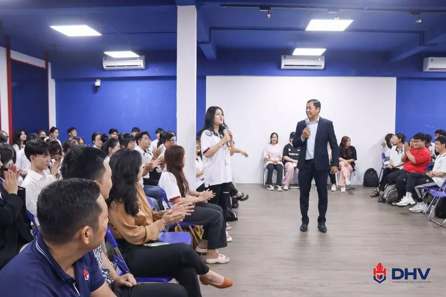 DHV - Trường Đại Học Hùng Vương TPHCM
