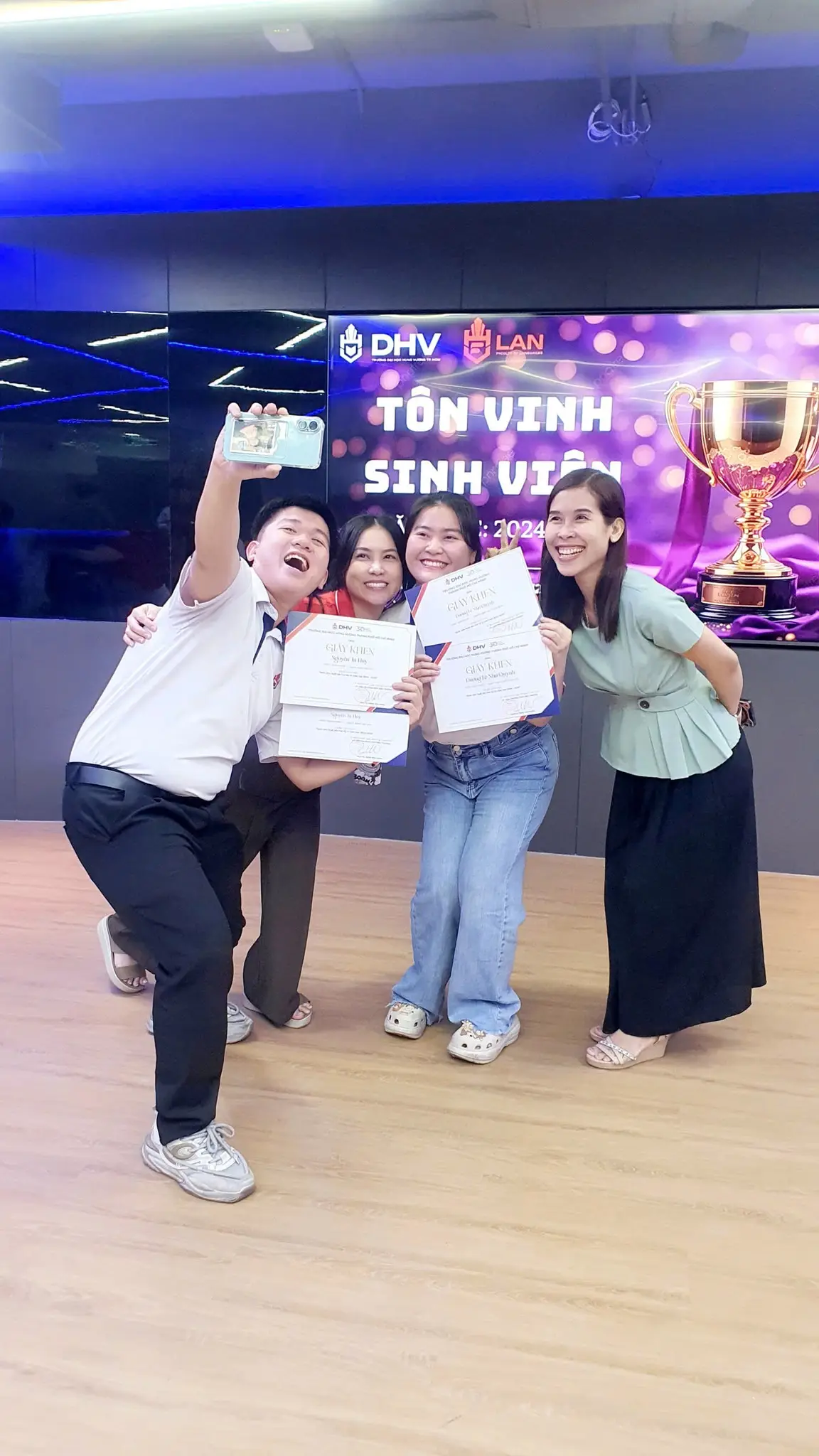 DHV - Trường Đại Học Hùng Vương TPHCM