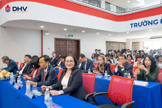 DHV - Trường Đại Học Hùng Vương TPHCM