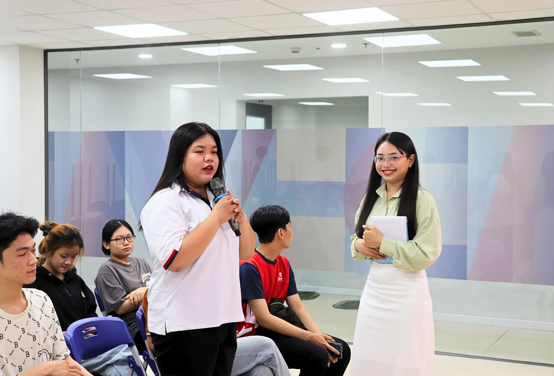 DHV - Trường Đại Học Hùng Vương TPHCM