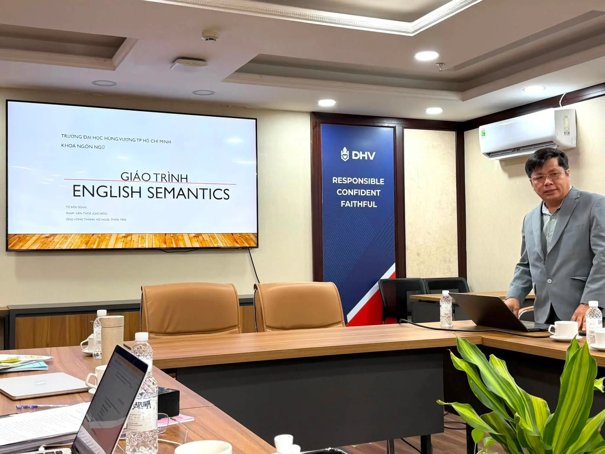 DHV - Trường Đại Học Hùng Vương TPHCM