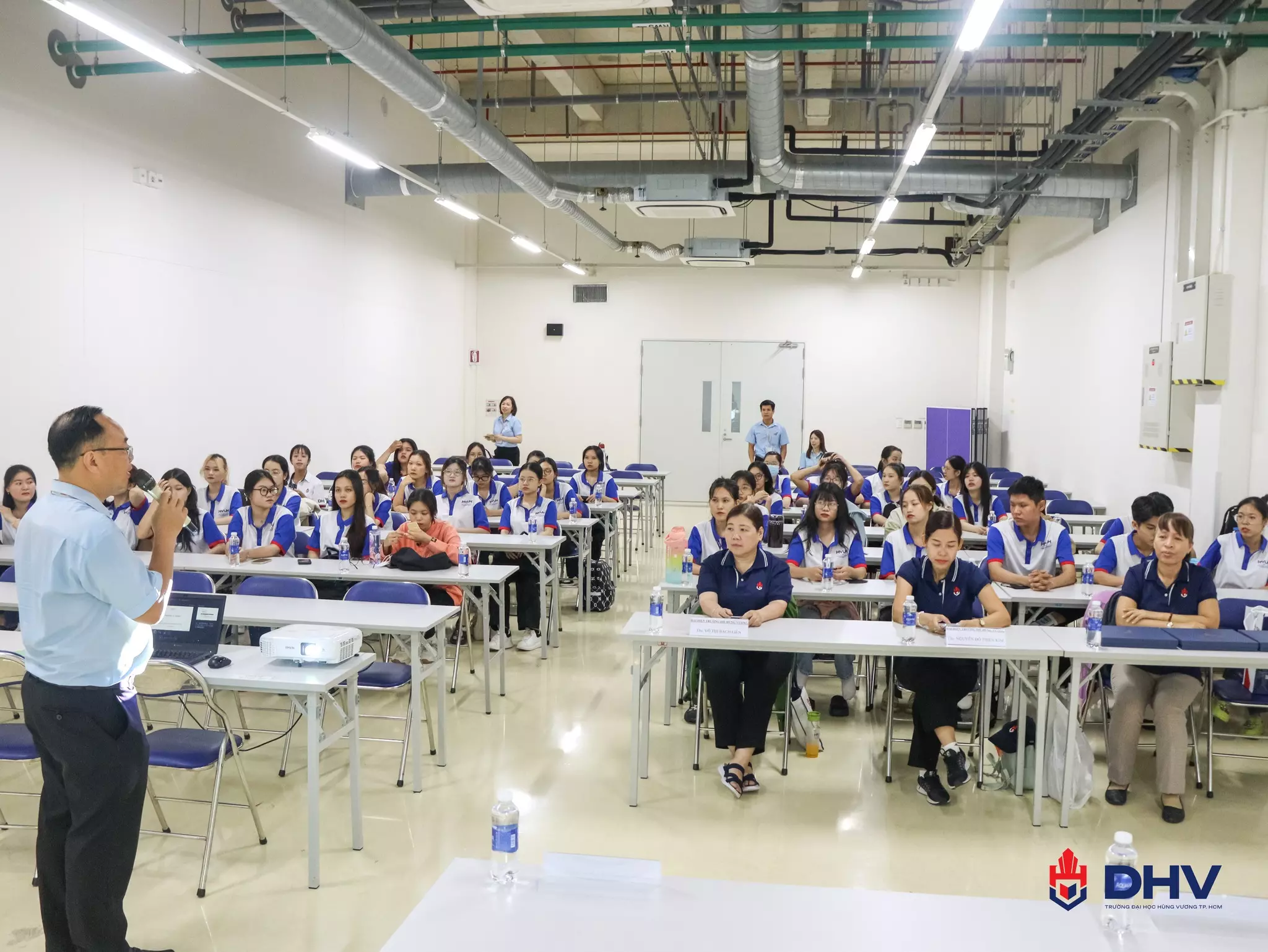 DHV - Trường Đại Học Hùng Vương TPHCM
