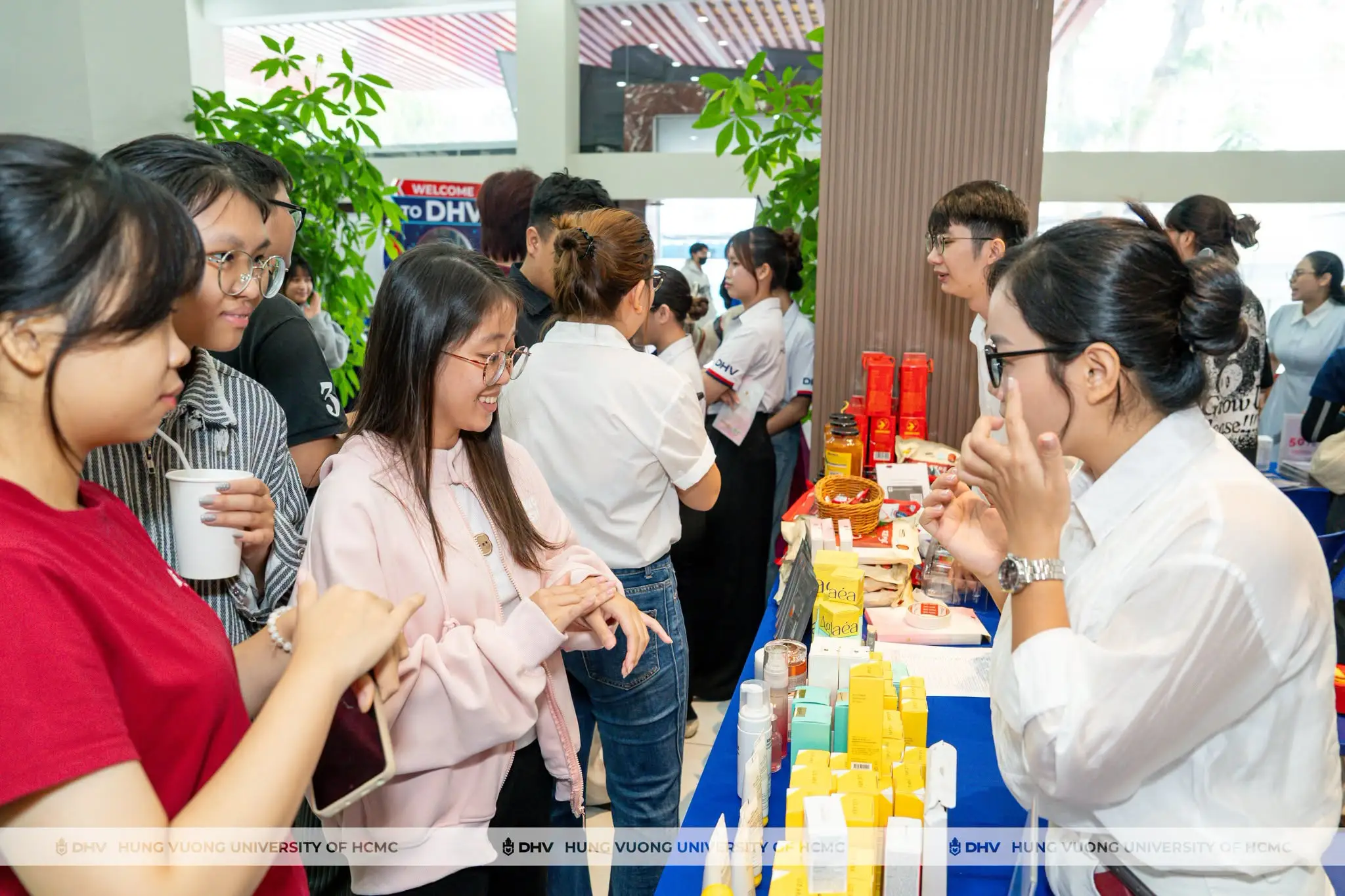 DHV - Trường Đại Học Hùng Vương TPHCM
