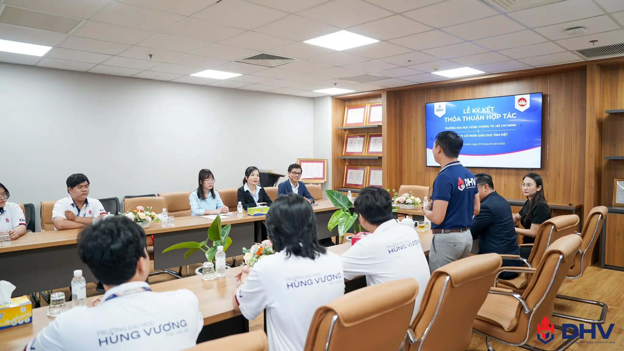 DHV - Trường Đại Học Hùng Vương TPHCM