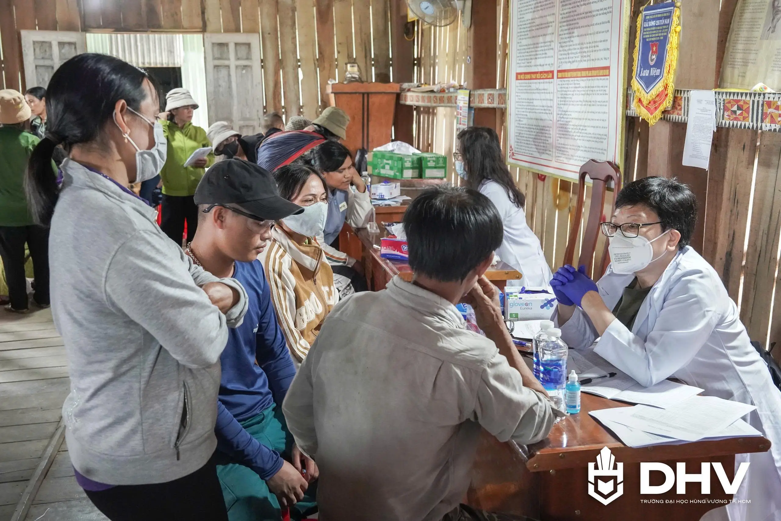 DHV - Trường Đại Học Hùng Vương TPHCM