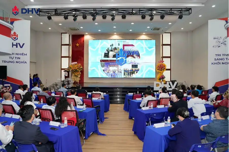 DHV - Trường Đại Học Hùng Vương TPHCM