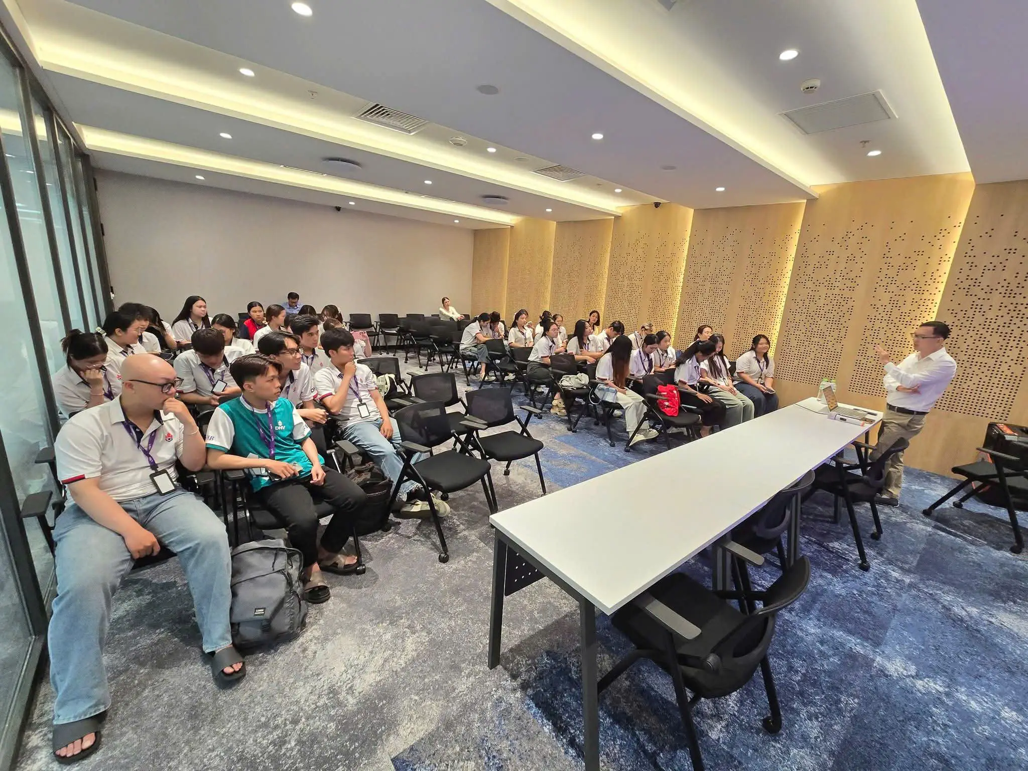 DHV - Trường Đại Học Hùng Vương TPHCM