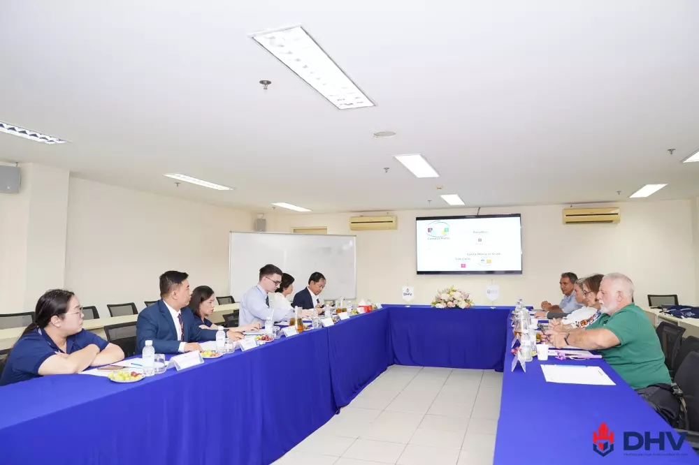 DHV - Trường Đại Học Hùng Vương TPHCM