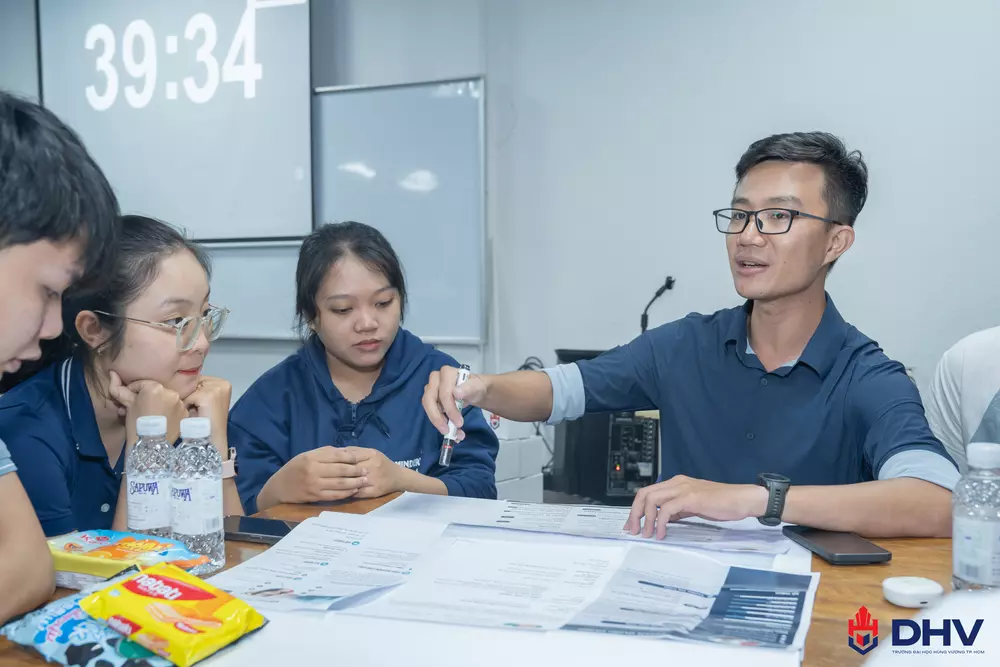 DHV - Trường Đại Học Hùng Vương TPHCM