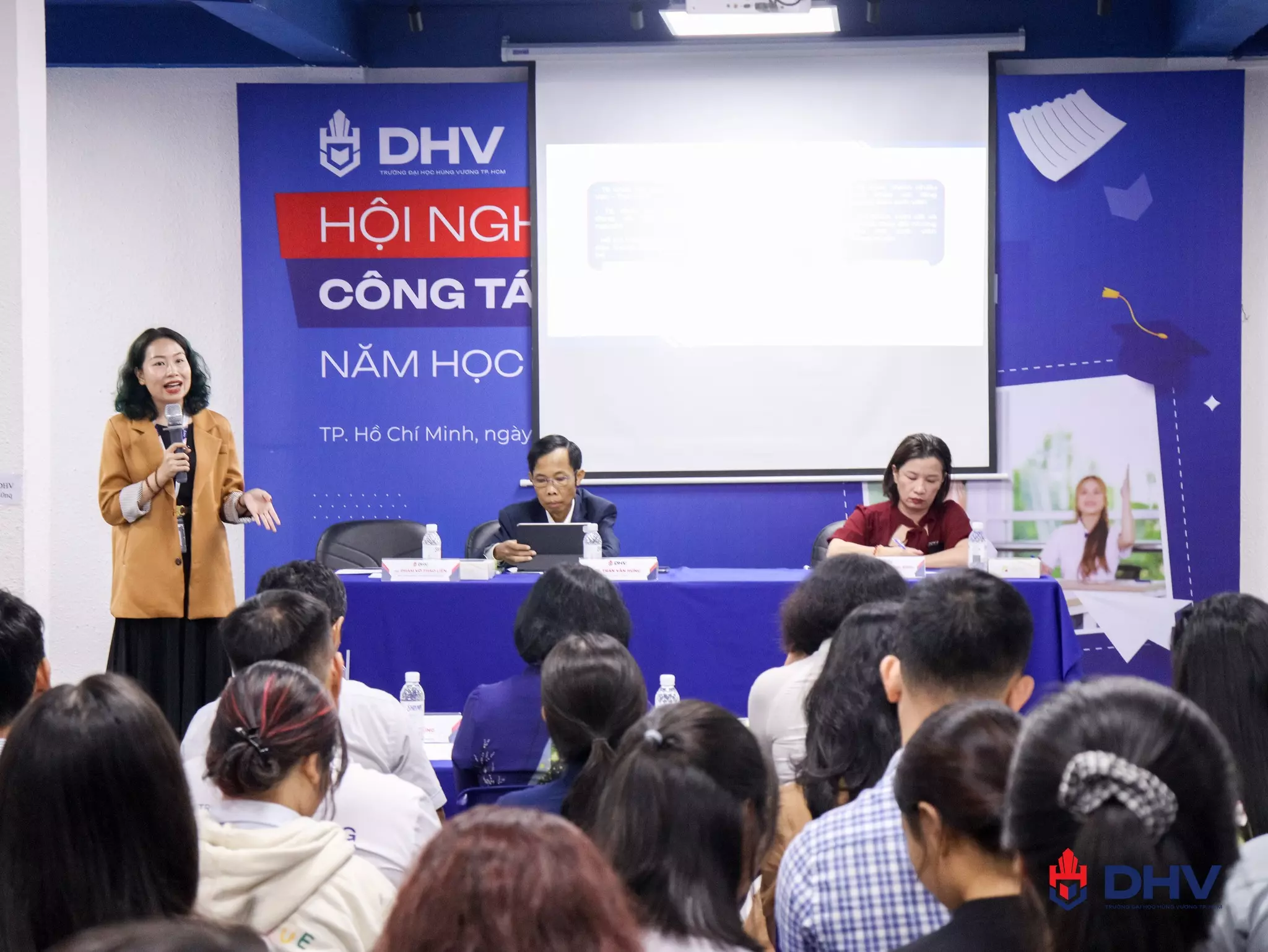 DHV - Trường Đại Học Hùng Vương TPHCM