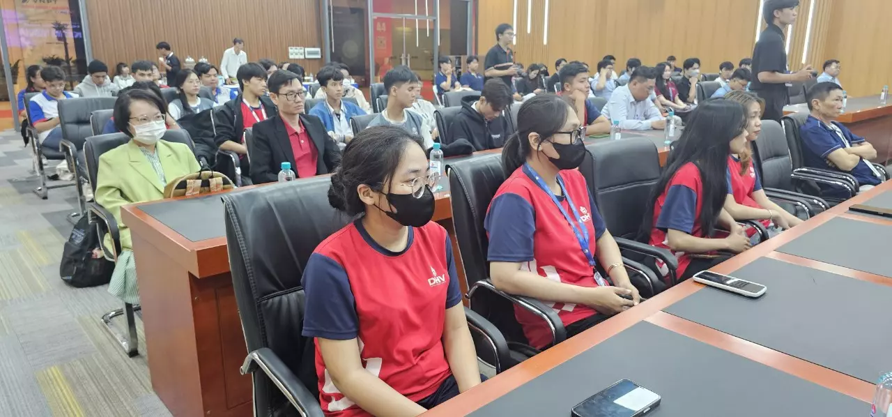 DHV - Trường Đại Học Hùng Vương TPHCM