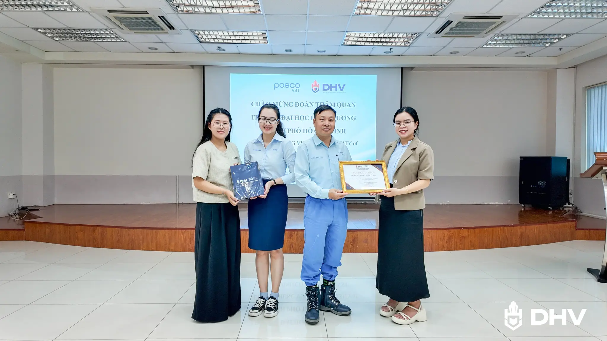 DHV - Trường Đại Học Hùng Vương TPHCM