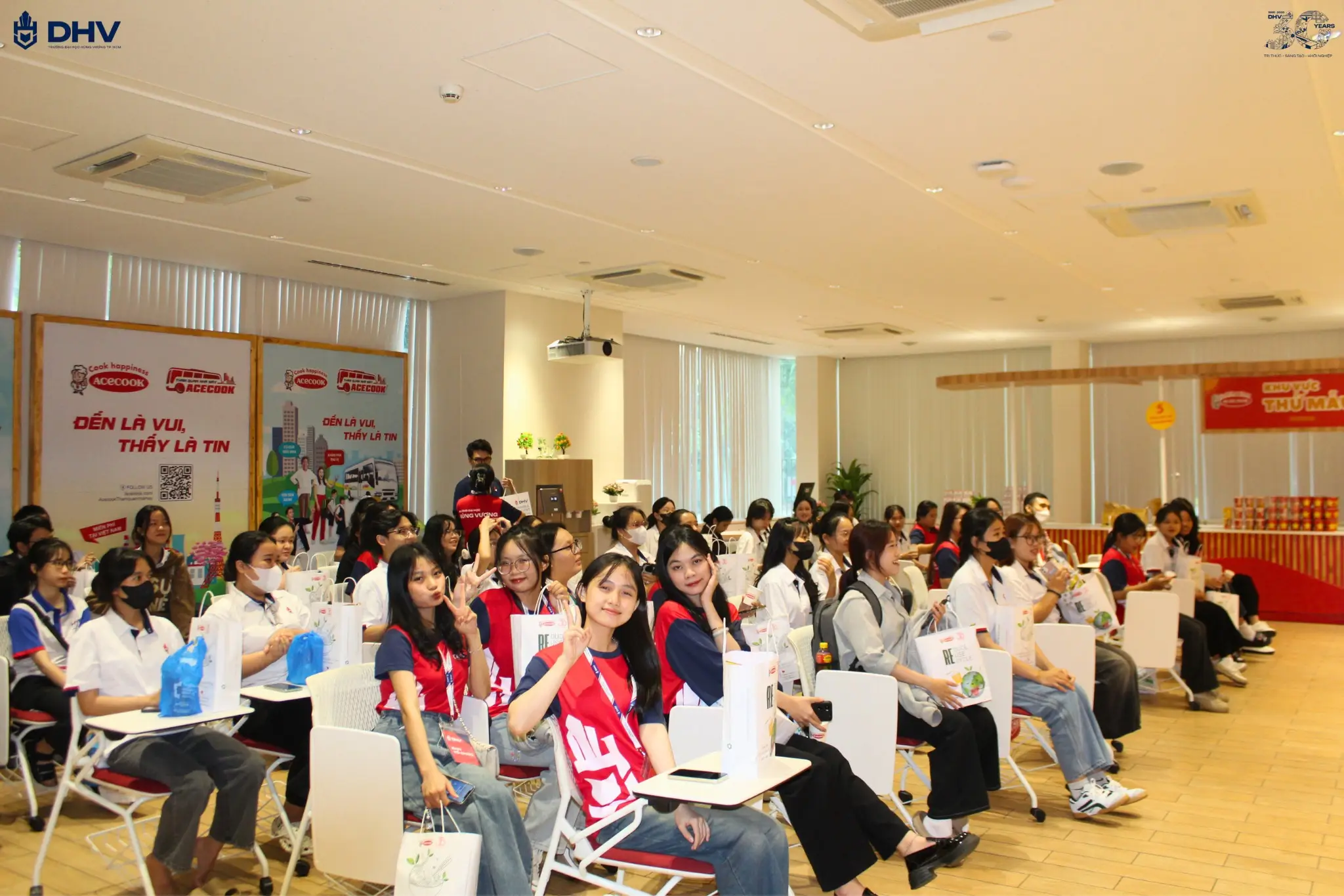 DHV - Trường Đại Học Hùng Vương TPHCM