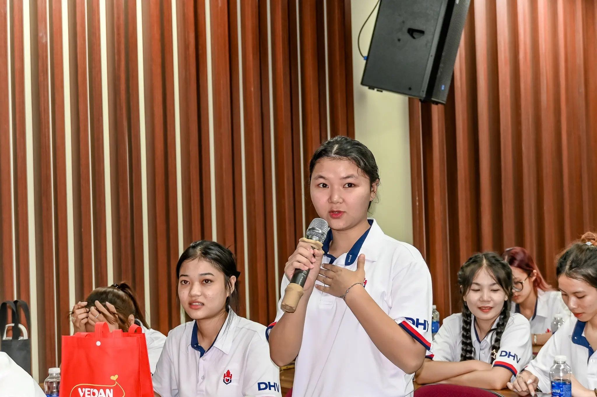 DHV - Trường Đại Học Hùng Vương TPHCM