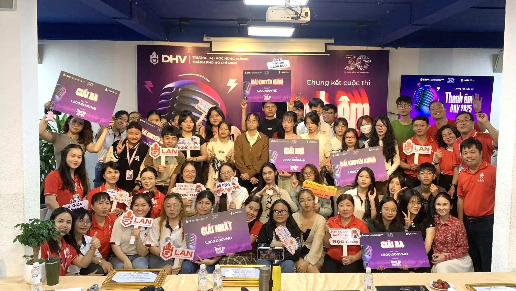 DHV - Trường Đại Học Hùng Vương TPHCM
