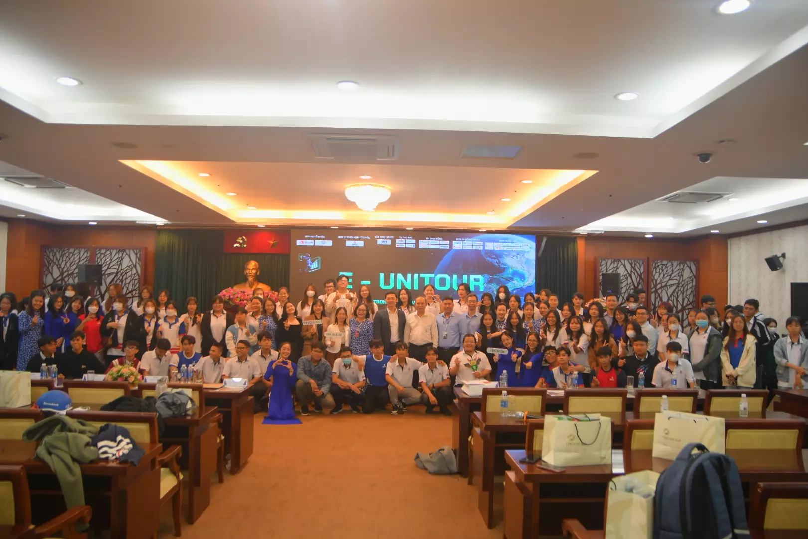 DHV - Trường Đại Học Hùng Vương TPHCM