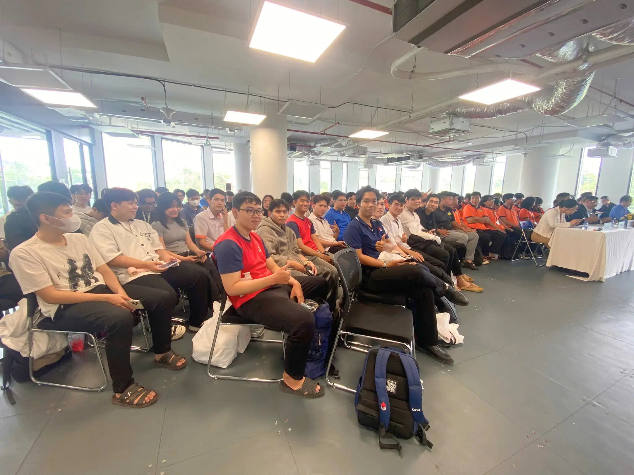 DHV - Trường Đại Học Hùng Vương TPHCM