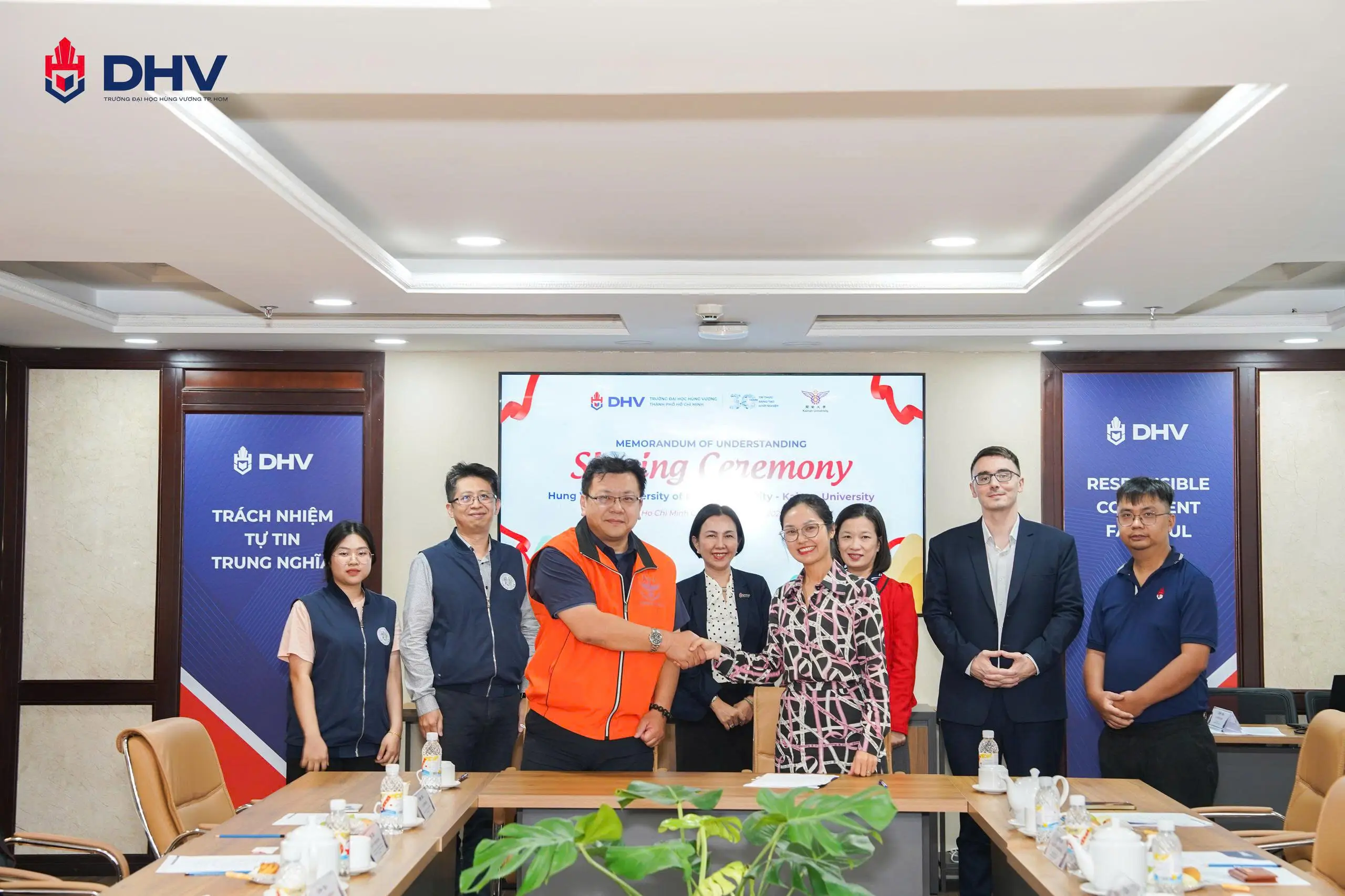 DHV - Trường Đại Học Hùng Vương TPHCM