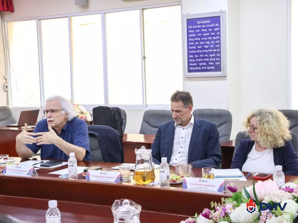 DHV - Trường Đại Học Hùng Vương TPHCM