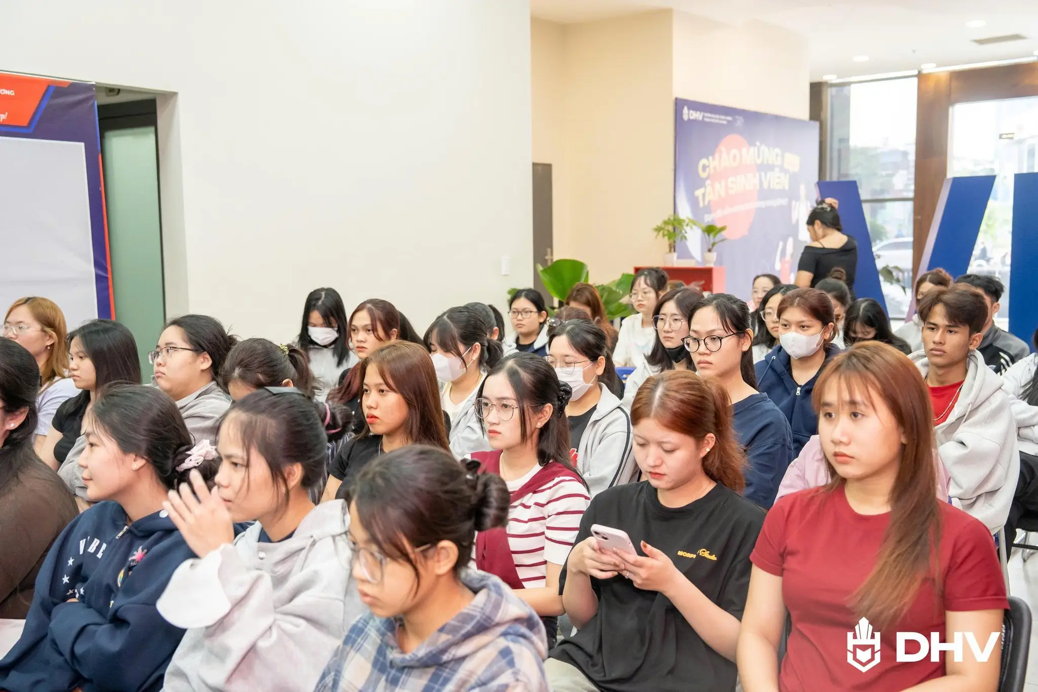 DHV - Trường Đại Học Hùng Vương TPHCM