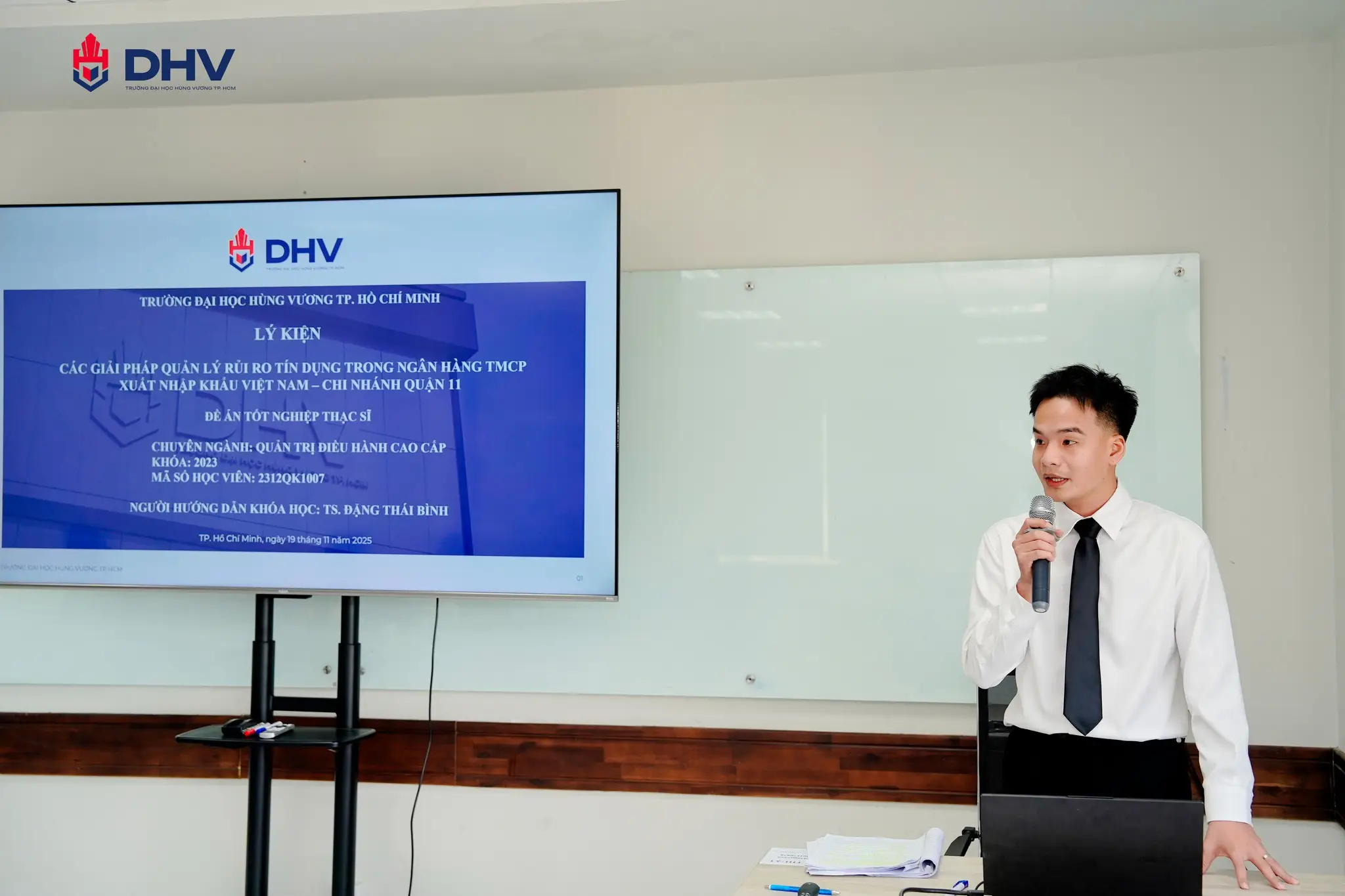 DHV - Trường Đại Học Hùng Vương TPHCM