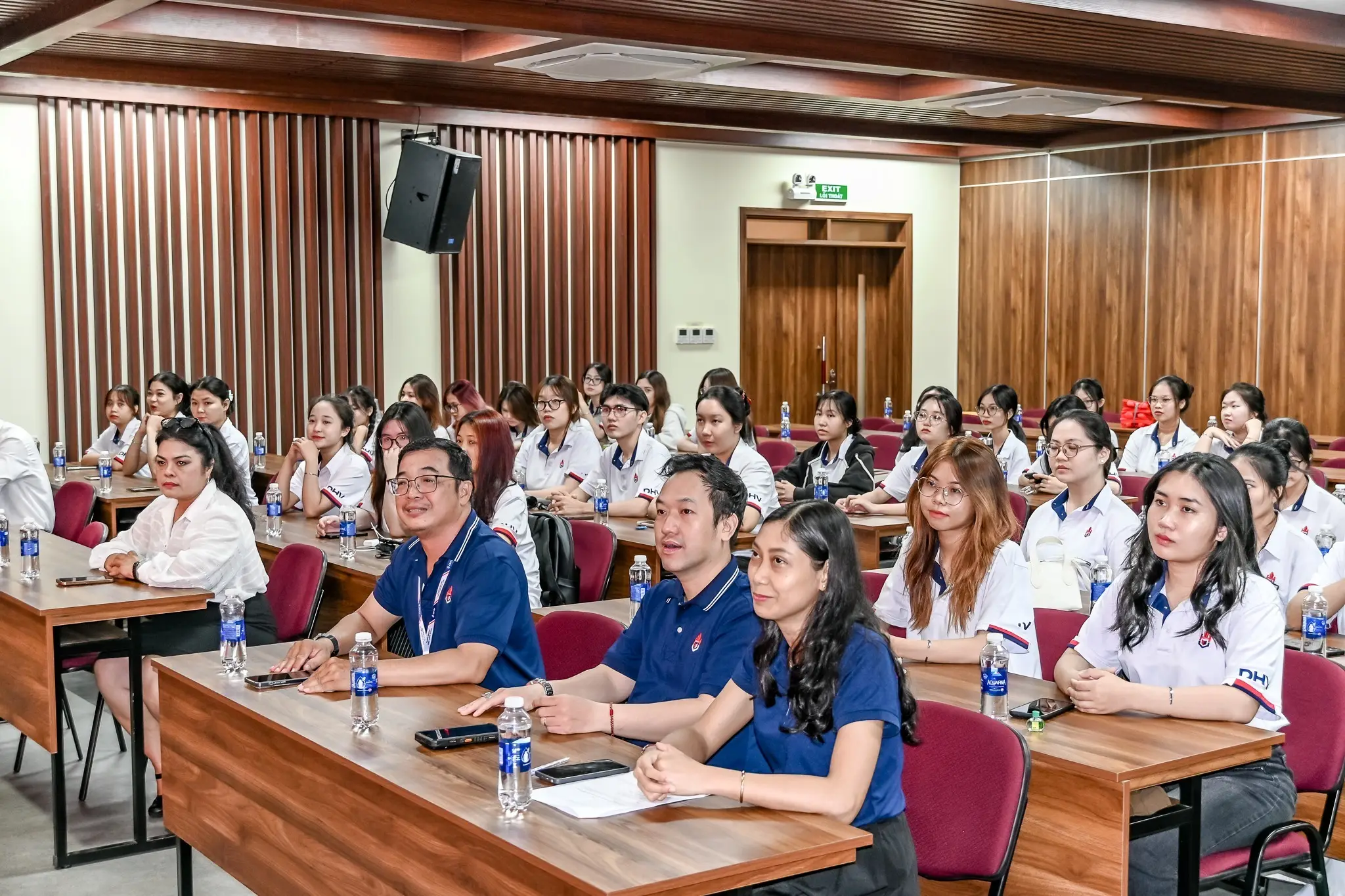 DHV - Trường Đại Học Hùng Vương TPHCM