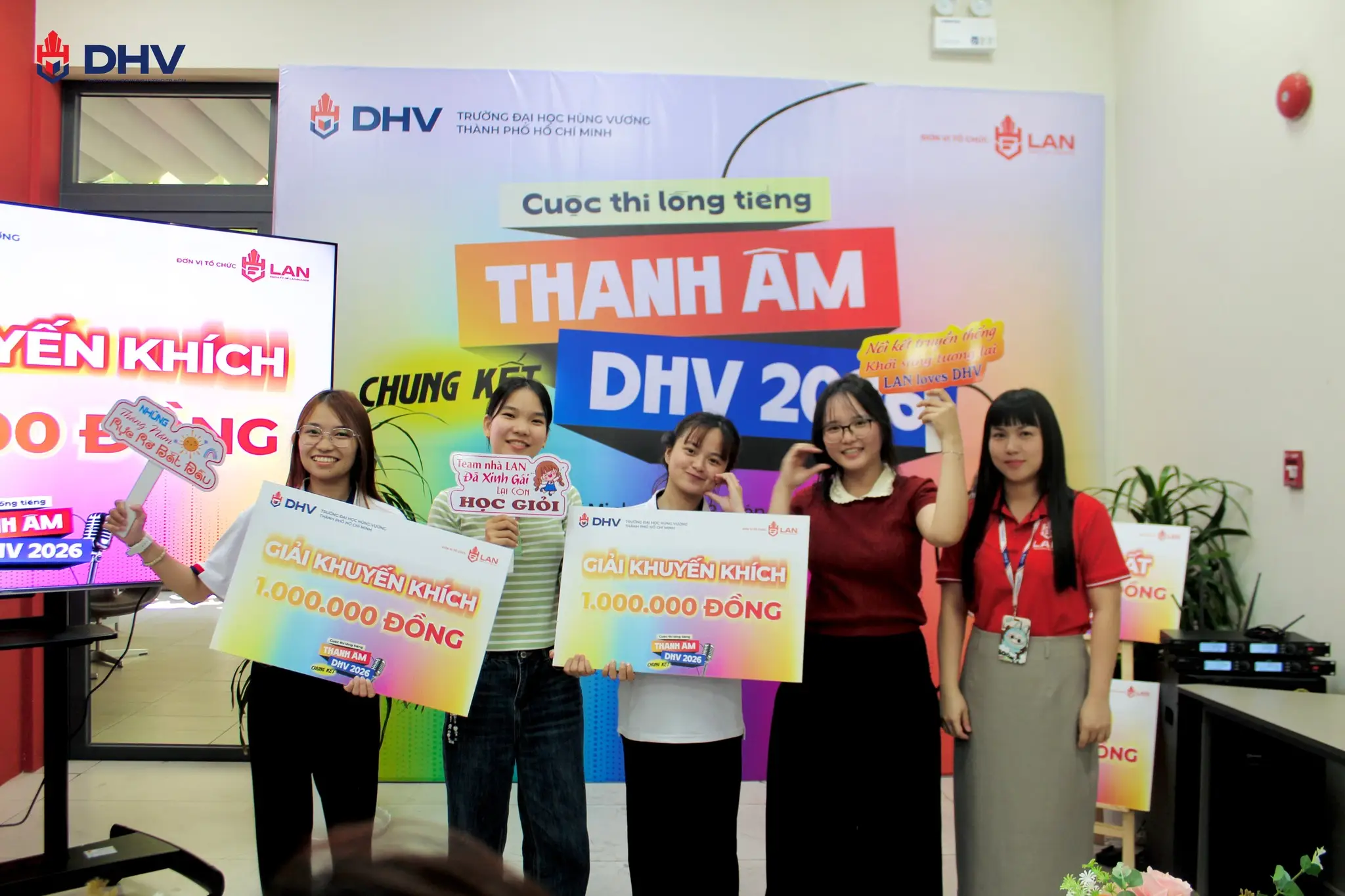 DHV - Trường Đại Học Hùng Vương TPHCM