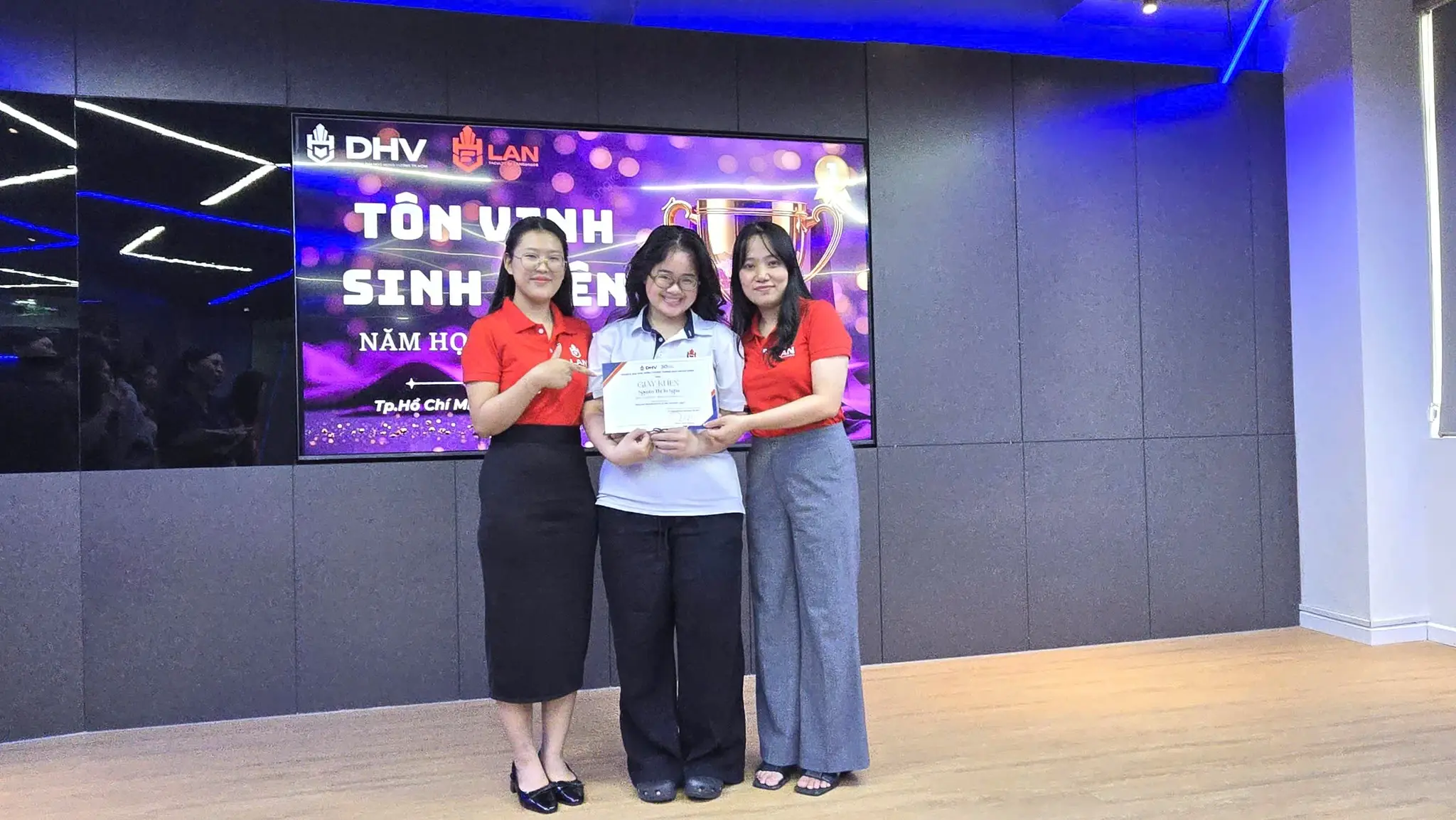 DHV - Trường Đại Học Hùng Vương TPHCM