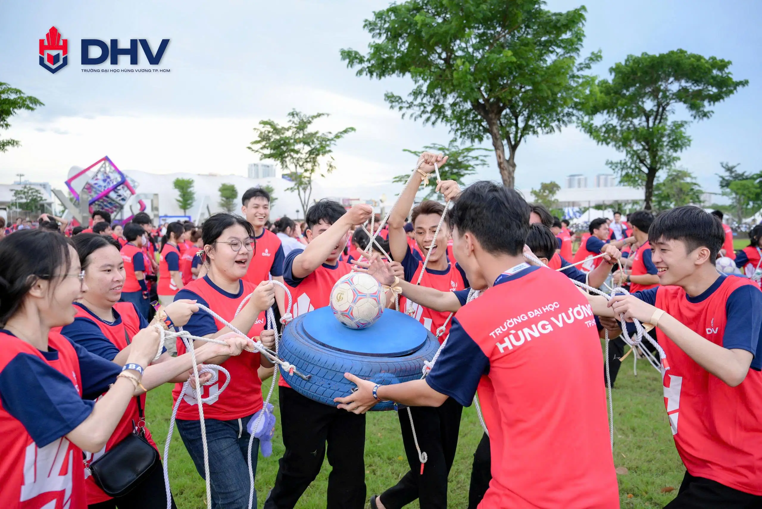DHV - Trường Đại Học Hùng Vương TPHCM