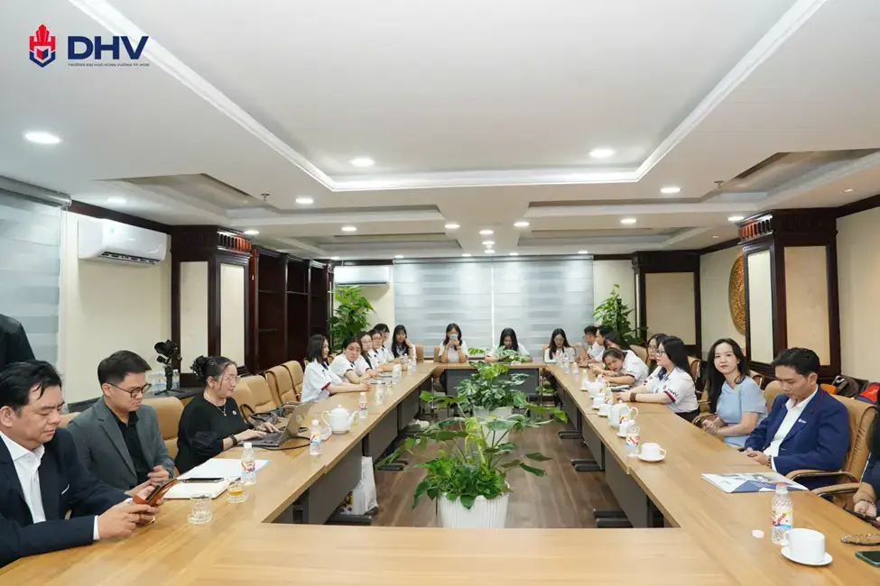 DHV - Trường Đại Học Hùng Vương TPHCM